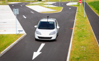 Self-Driving Car Sector Encounters Grave Test After First Death